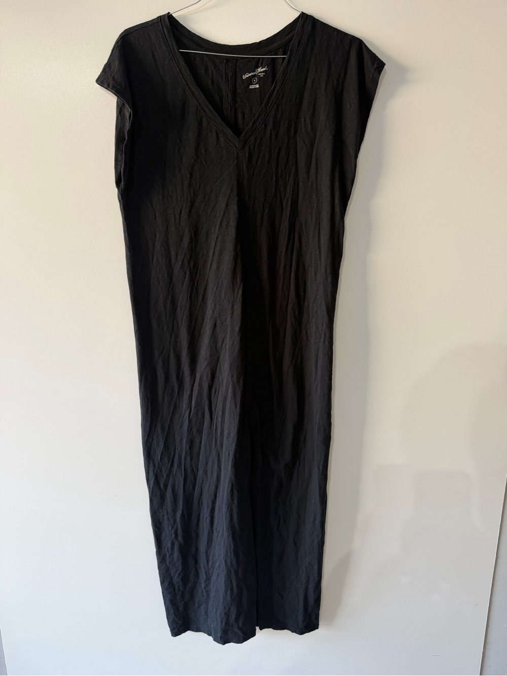Universal Thread Black V-Neck Cap Sleeve Maxi Dress